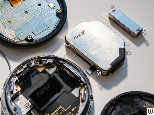 Image may contain: Computer Hardware, Electronics, Hardware, and QR Code