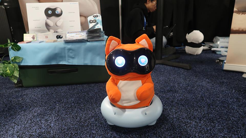 Ludens AI's Cocomo robot,